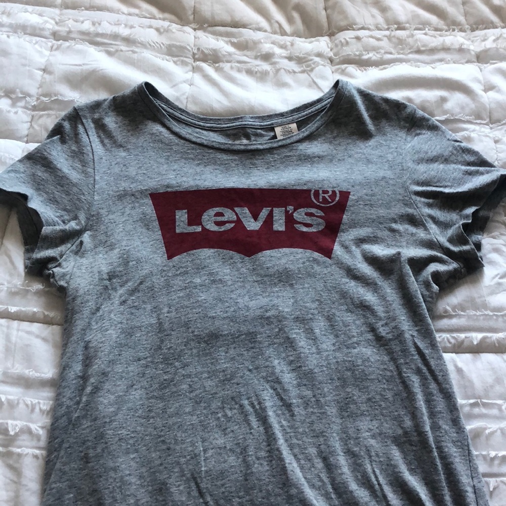 Levi’s T-shirt